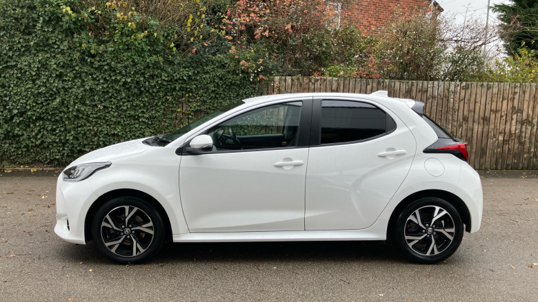 Toyota Yaris 1.5 Hybrid Design 5dr CVT Hybrid Hatchback